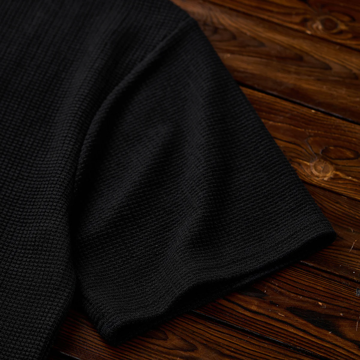 【予約】「KaraKu」ロゴ刺繍　フェイクレイヤードワッフルテクスチャTee - Image 15