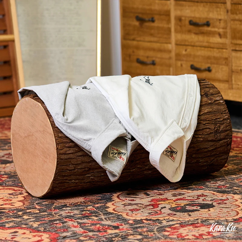 赤ヒモ付き 「ゴルフスイングの首が落ちた骸骨」刺繍入りオックスフォード長袖シャツ - Image 7