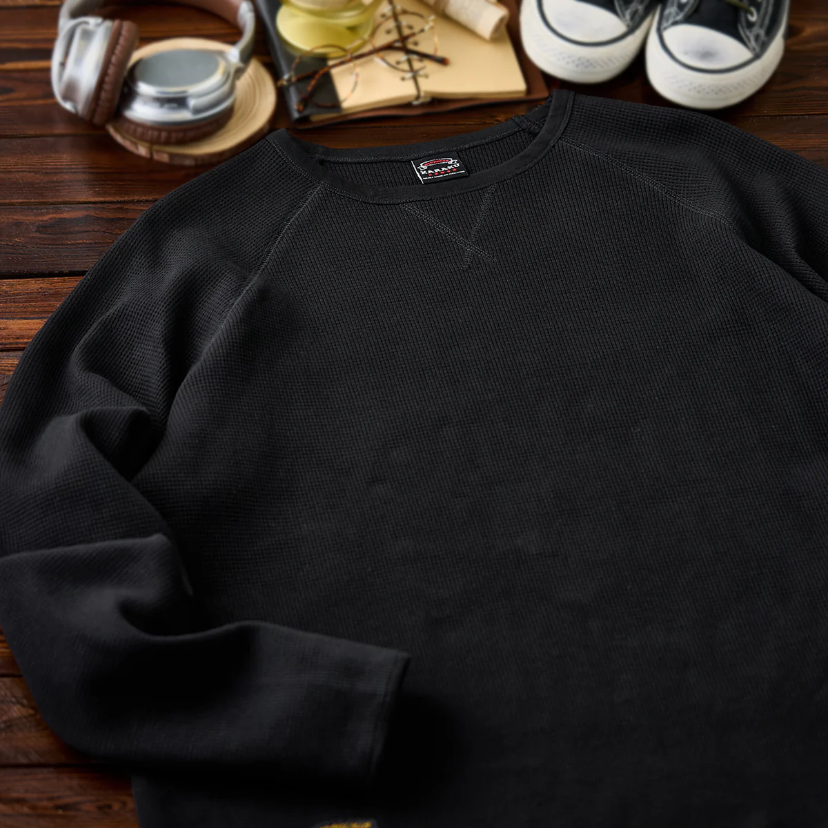 Vガゼット入り　ワッフルラグランスリーブロングTシャツ - Image 4